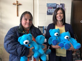L to R: Shelly Tom, First Nation, Métis and Inuit Education
Coordinator and Alecia Cox, Jordan’s Principle Navigator
Lead. Photo provided by KCDSB.