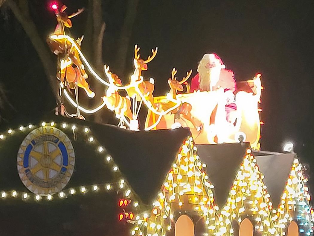 Santa Parade lights up Saskatchewan Avenue The Graphic Leader