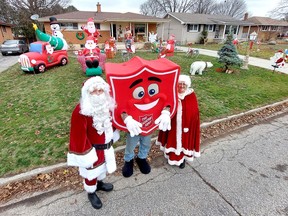 Rick Bechard and his wife Charlene are ready to play Santa and Mrs. Claus on Saturday, Dec. 17 at their home at 83 Lincoln Rd. in Chatham to offer some Christmas fun for local families. The event will run from 4 p.m. to 8 p.m. on their front lawn. Ellwood Shreve/Postmedia