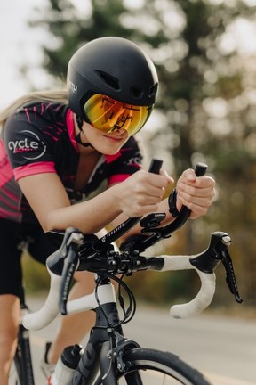 Lauren Manders จาก Stratford จะลงแข่งขันไตรกีฬาชิงแชมป์โลกปี 2023 ที่ประเทศเยอรมนี