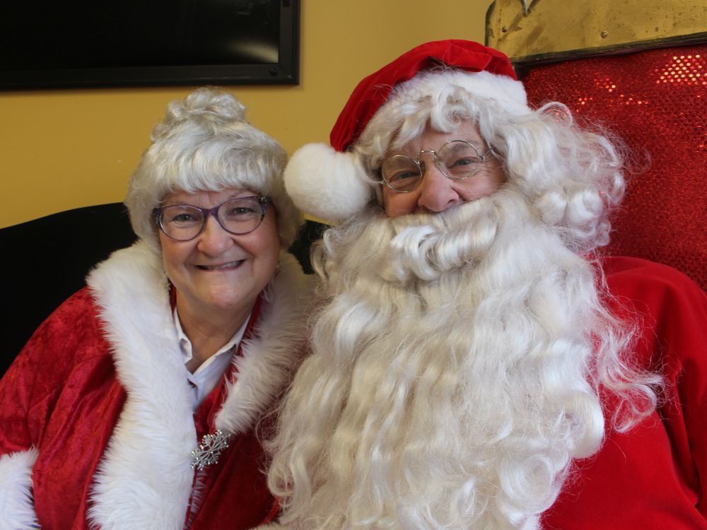 Point Edward the Christmas season to the village The Sarnia