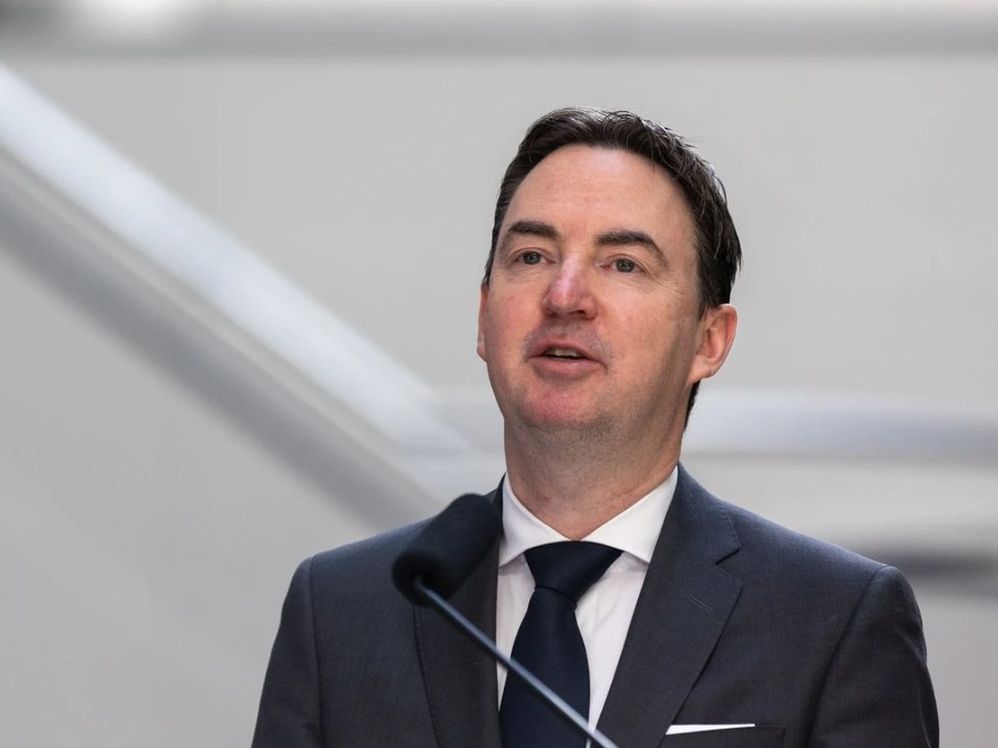 Health Minister sheds light on regional health centre planning