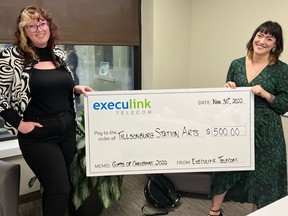 Execulink Telecom donated $500 to the Station Arts Centre in Tillsonburg last week through its annual Gifts of Christmas campaign. Accepting the cheque from Station Arts Centre are Autumn Simeays (left), administrative assistant, and Tabitha Verbuyst, program and community coordinator. SUBMITTED