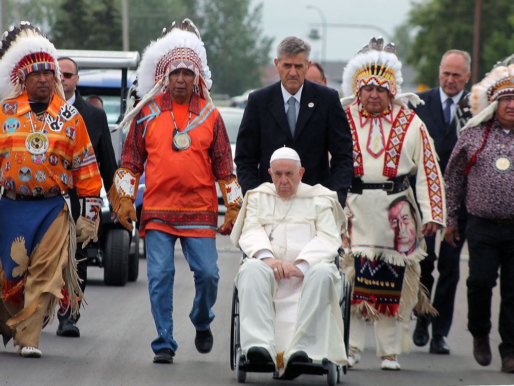 First Nations leaders given Platinum Jubilee Medals for Papal visit contributions Wetaskiwin Times