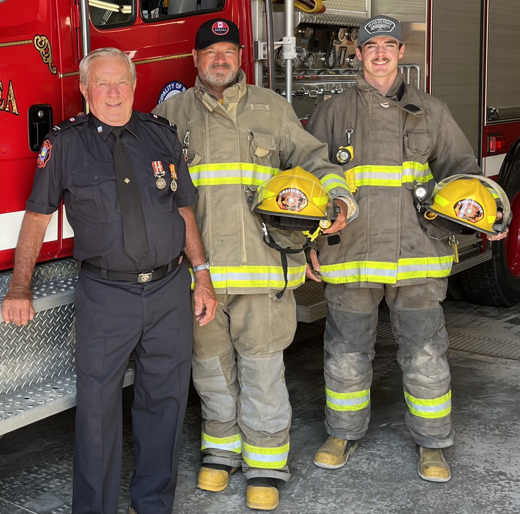 52 Page Street Fire Firefighter Jumped - 88zmcsw