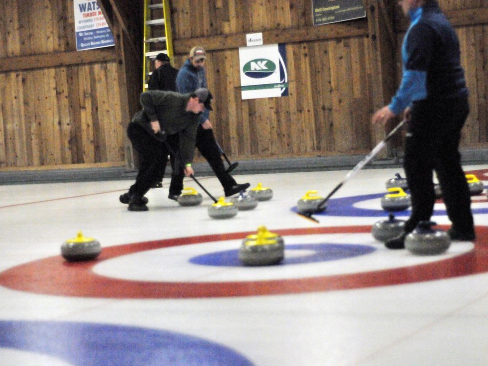 Farmers To Slide To Wallaceburg For Curling Bonspiel | Wallaceburg ...