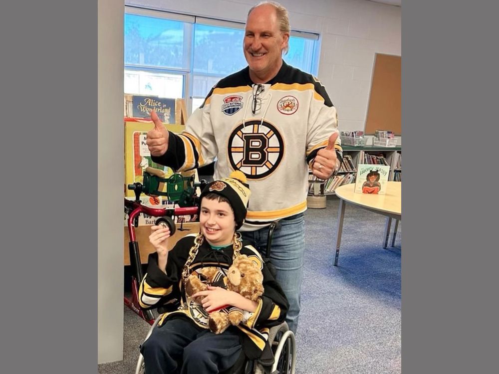 Young Brantford boy so happy with gesture by former NHLer