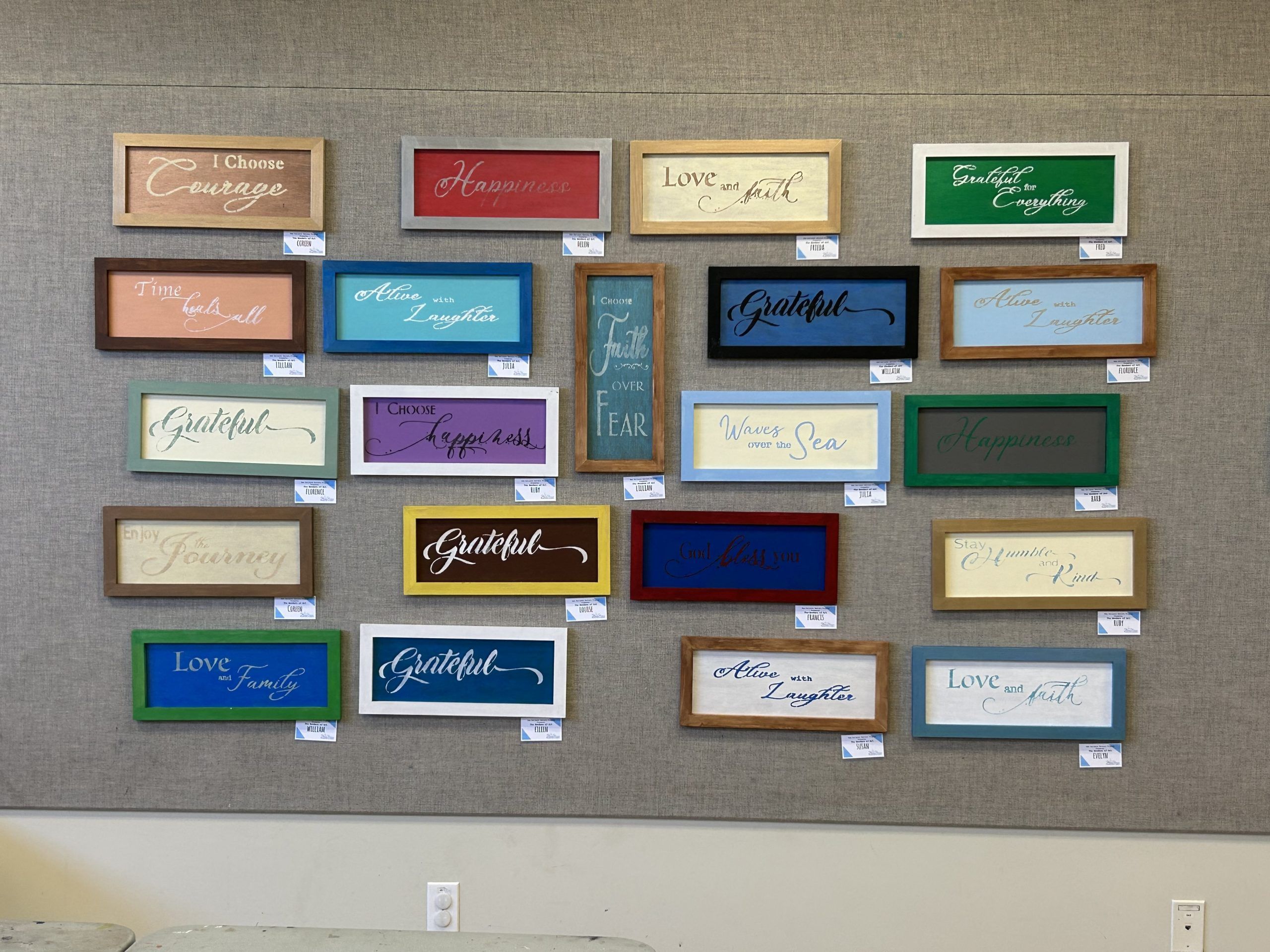 Hour House Foundation of Alberta hosts seniors' art exhibition at