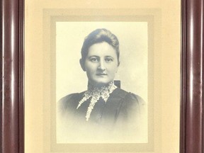 Dr. Daisy Mary Moore Macklin

Stratford-Perth Archives