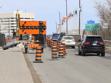 Preparation work on the Paris Street Bridge of Nations has closed one lane in each direction. The work will continue until March 30. Sidewalks remain open for pedestrians. The city said repairs will continue until Oct. 31, and traffic will be reduced to one lane in each direction for the duration of the project. Work will begin on the east side of the bridge. All vehicle, cycling and pedestrian traffic will be routed to the west side. John Lappa/Sudbury Star
