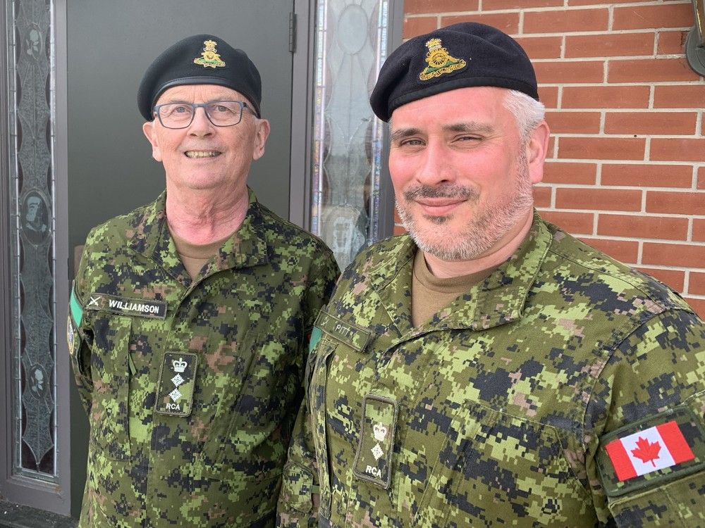 canadian military berets