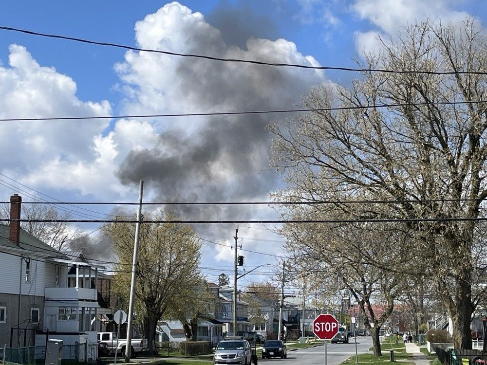 Big smoke, small cart and potential danger at crowded Cornwall fire