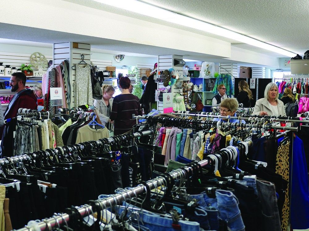 New Beaumont Community Circle Thrift Centre officially opens its