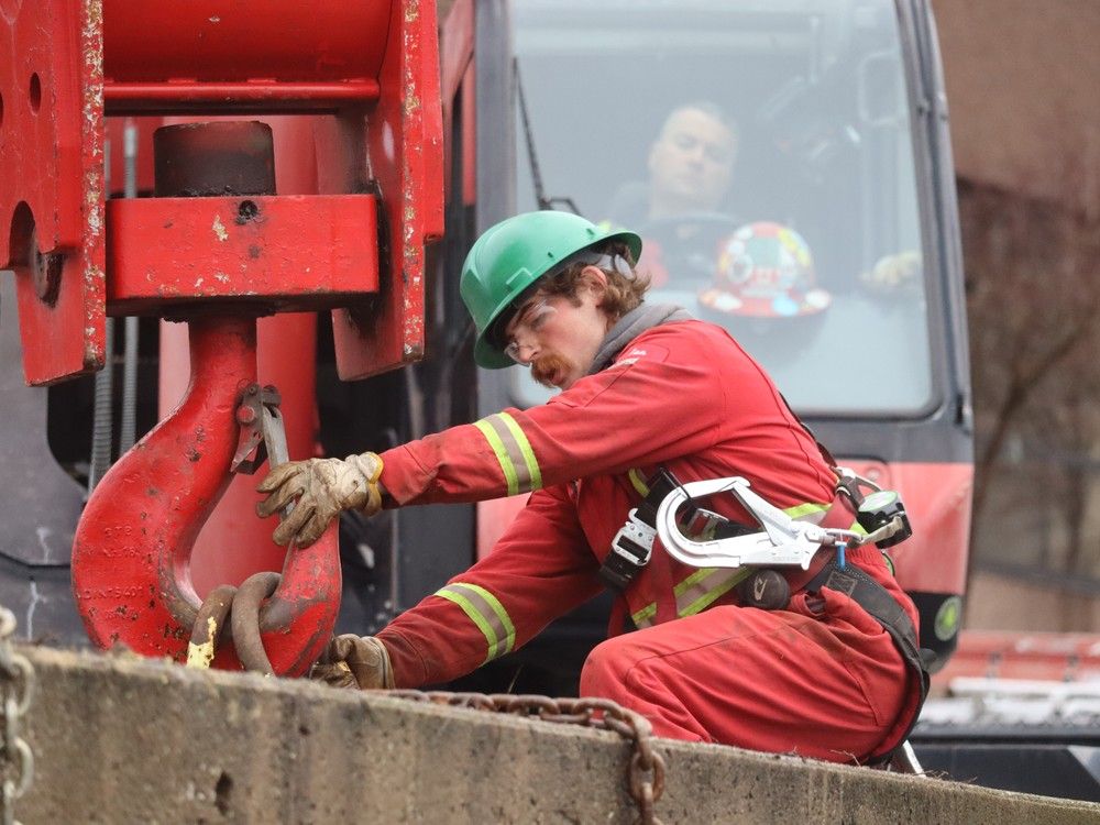 Big crane helps swap out aging Sarnia police station transformer