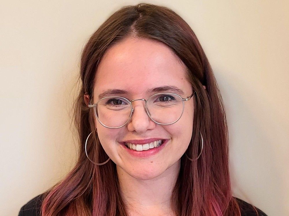 Queen's student's research into bird sounds wins national award