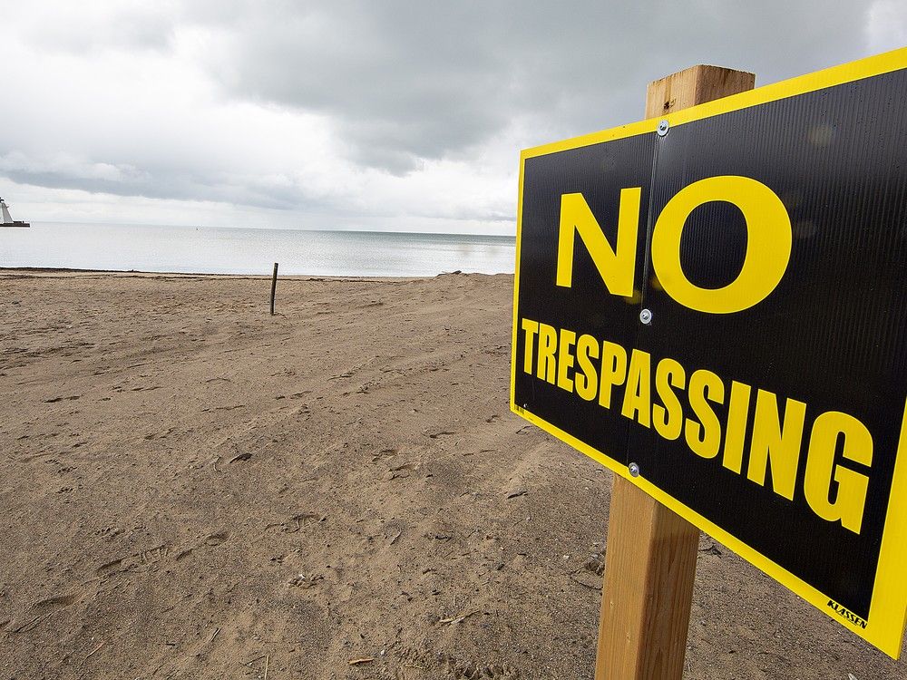 Private beach in Port Dover remains closed as talks between owners