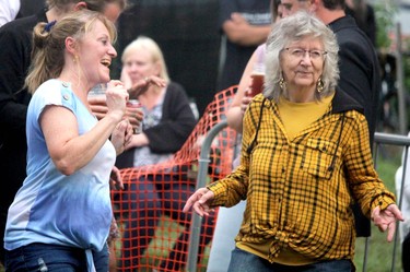 Gayle Hermann and Lola Maahs at Rotaryfest's Stage 2 at Clergue Park on Friday, July 14, 2023 in Sault Ste. Marie, Ont. (BRIAN KELLY/THE SAULT STAR/POSTMEDIA NETWORK)