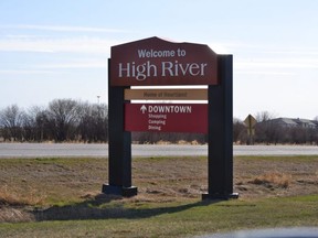 High River sign