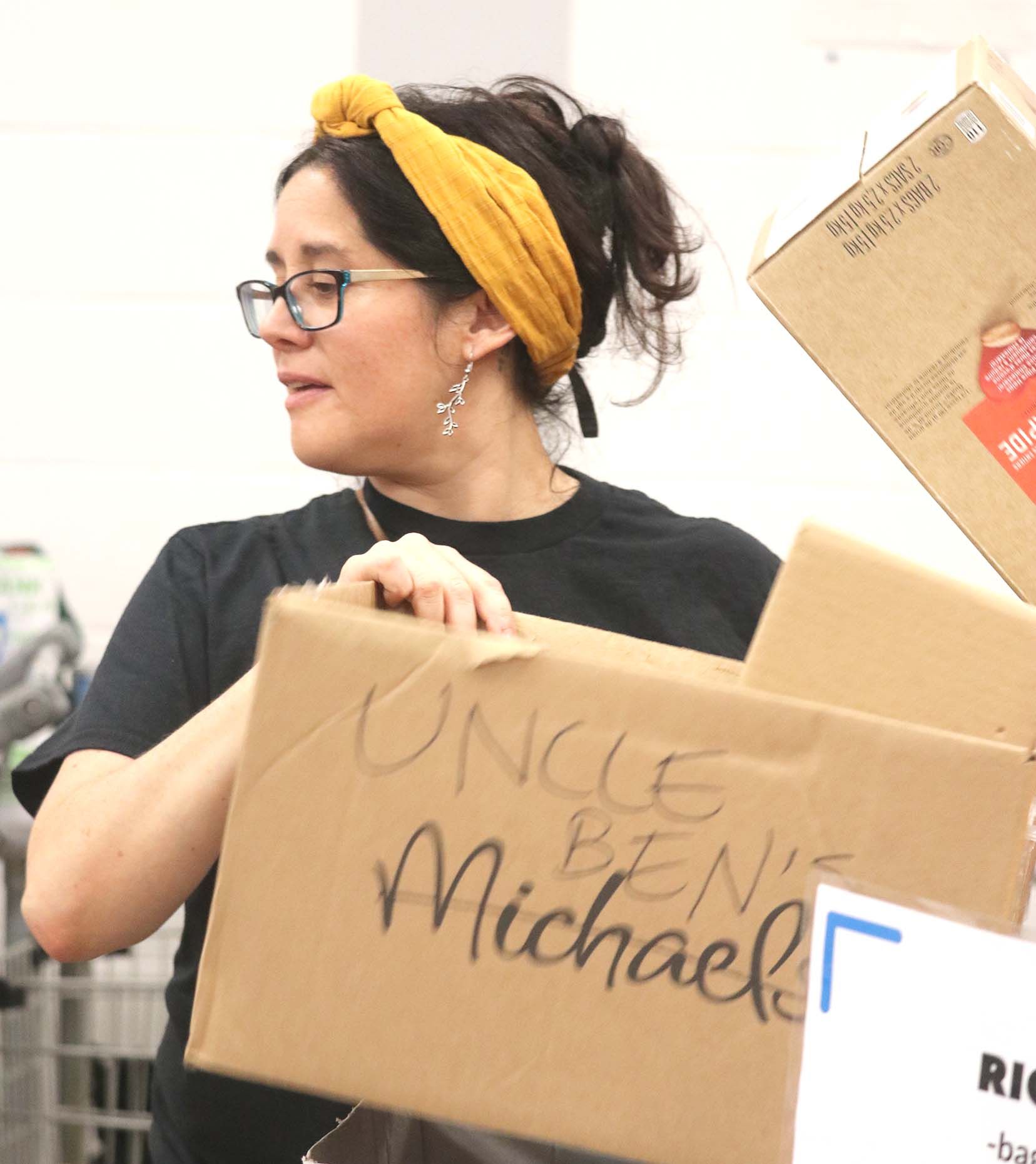 Sault's Big Blue Food Drive needs volunteers