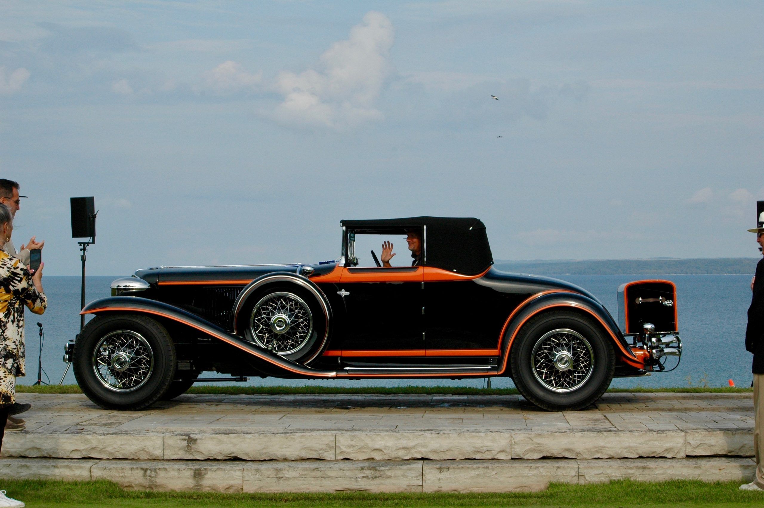 sun-shines-at-cobble-beach-concours-d-elegance-after-some-rain-owen