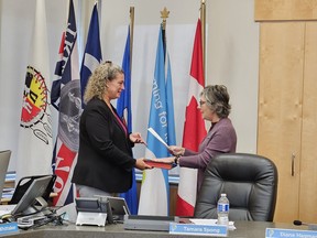 NGPS Secretary-Treasurer Tamara Spong, left, swore in Mayerthorpe Trustee Diane Hagman as the new vice-chairperson of the Northern Gateway Public Schools board. Trustees voted Hagman in during the Sept. 12 organizational meeting. She succeeds Onoway Trustee Christine Peck.
