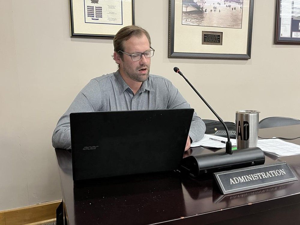 Cornwall council approves move to clear garbage bags in 2024 Cornwall
