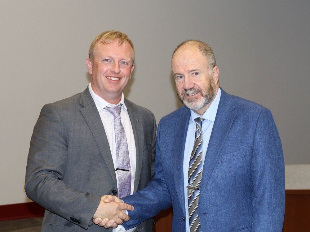 MLA Long provides Whitecourt with updates on Hwy. 43, pensions, crime