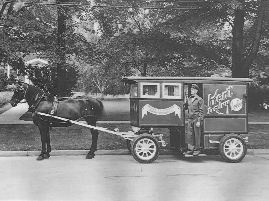 RHODES Lacroix Street and the milk wagons The Sarnia Observer