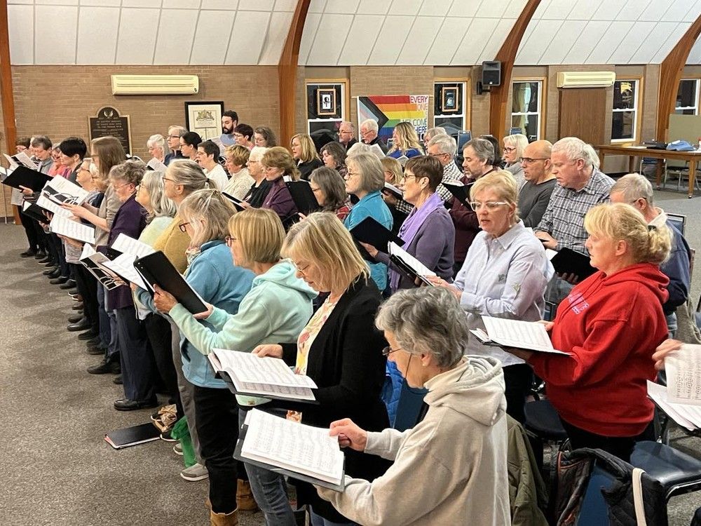Centennial Choir of Cornwall thriving, preparing for Christmas show