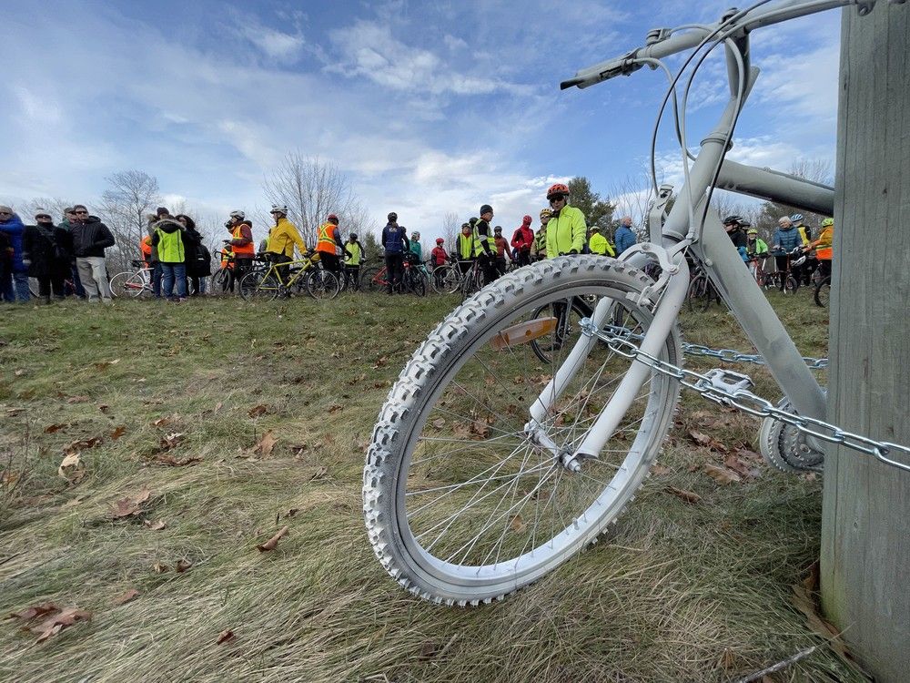 ghost bike bike race
