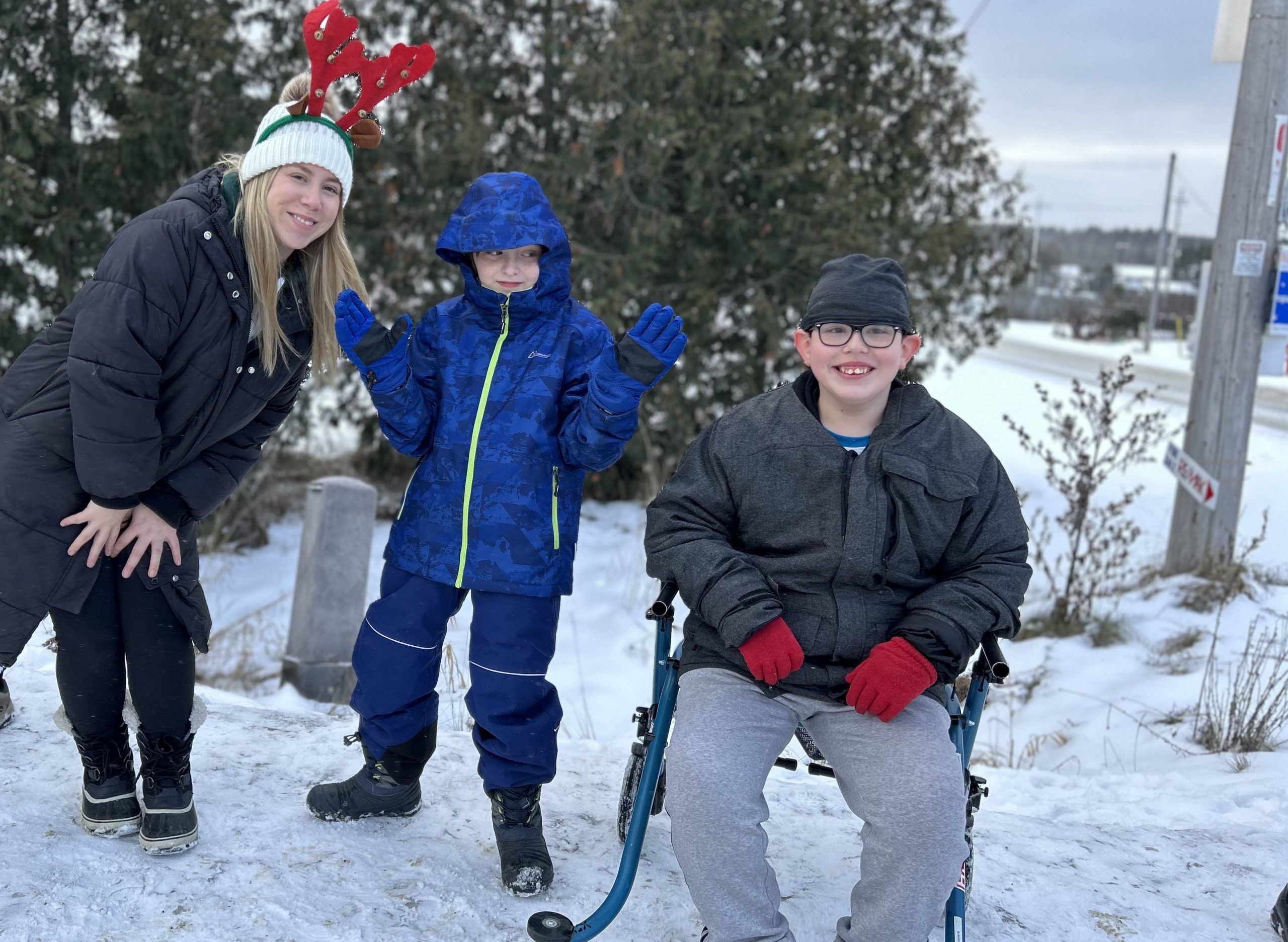 Chain of Caring Markstay school delivers items to local food bank