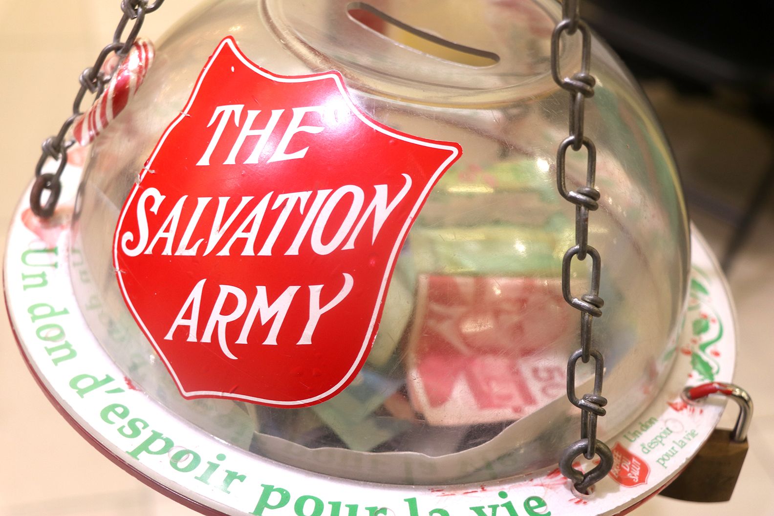 The Salvation Army in Ontario Launches 2022 Christmas Kettle Campaign with  a goal of $13.5 million to Support Individuals and Families in Need