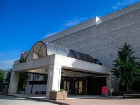 A file photo of the entrance to the courthouse on Elgin Street in Ottawa.
