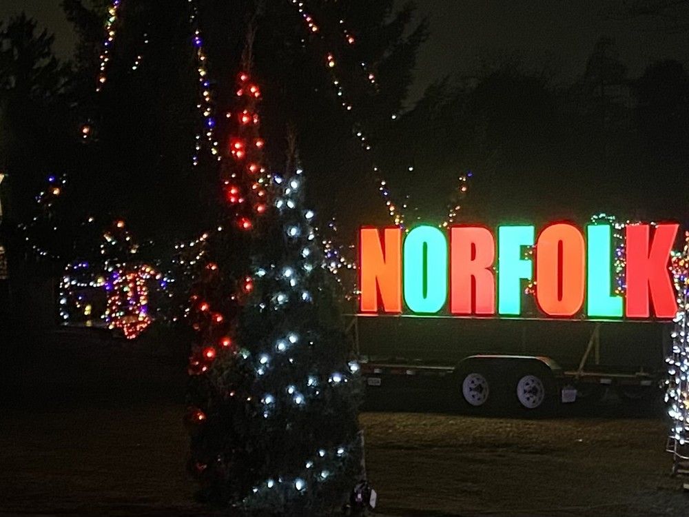 Norfolk unveils new sign at Christmas Panorama Tillsonburg News