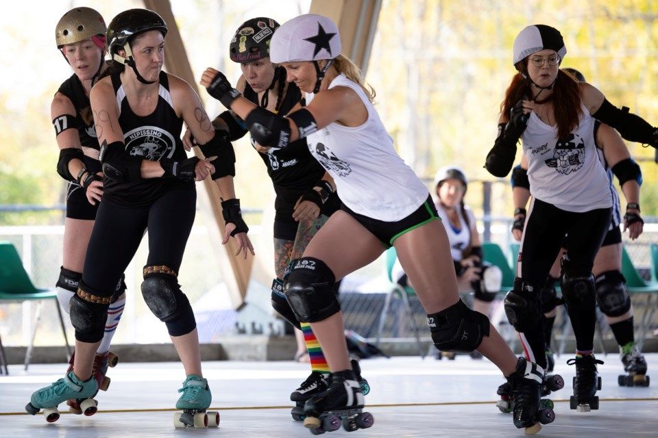 Roller Derby: Why I Love Playing A Violent Contact Sport - Chatelaine