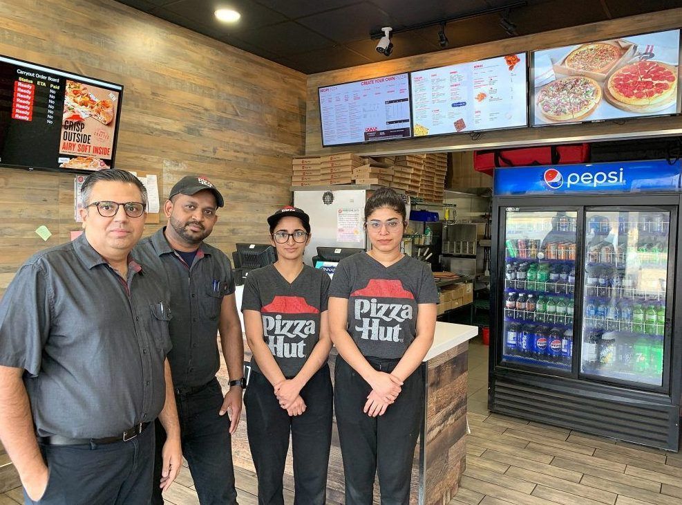 Port Elgin and Owen Sound Pizza Huts offer free pizza to those in need