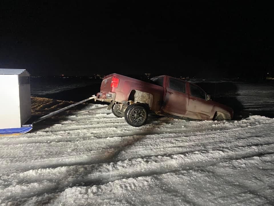 Truck goes through ice in northern Ont. clearing path to ice fishing hut