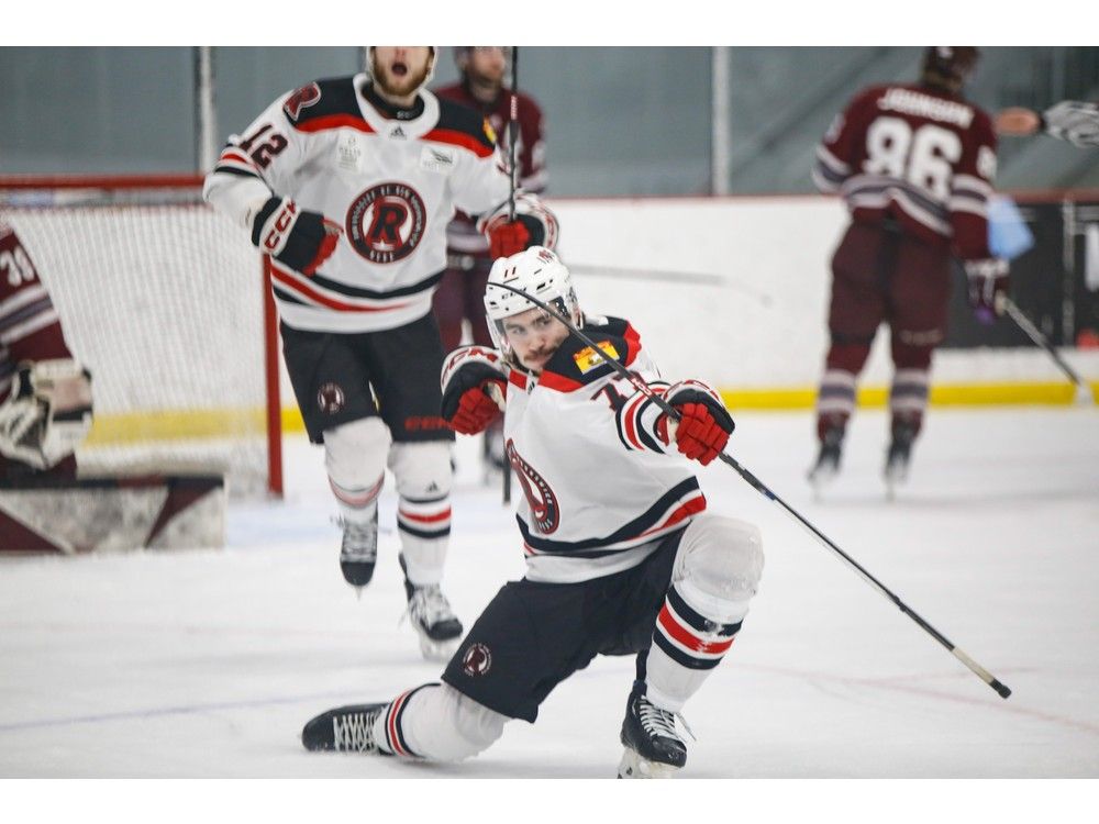 Udem Unb Hockey Teams Clinch Berths At National Championships