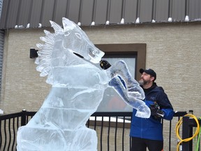 High River ice carving