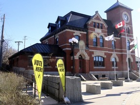 During the 2022 municipal elections, in many places across Ontario you could vote in person — or vote online.