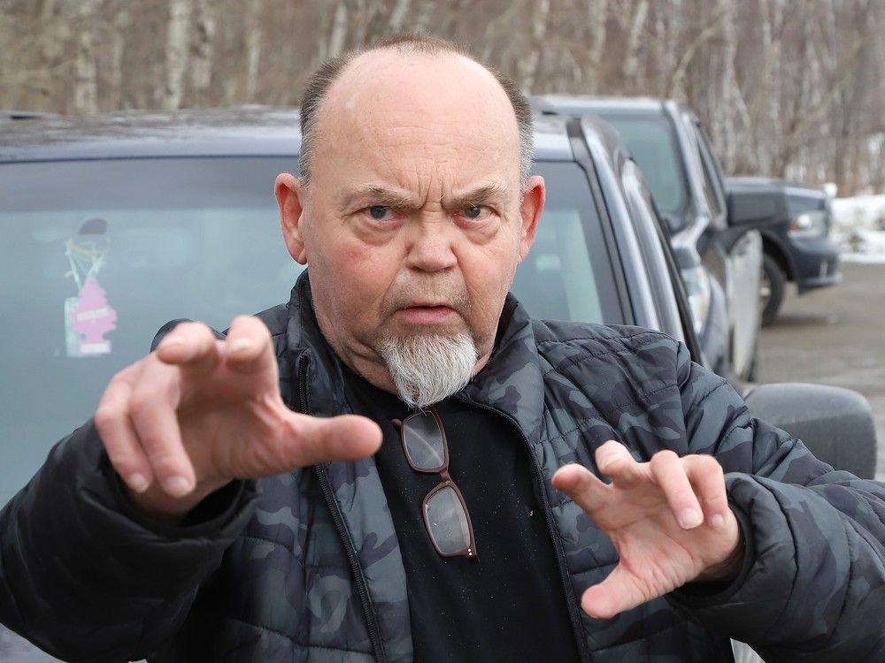Bob Johnston to run for mayor; three current councillors to run again