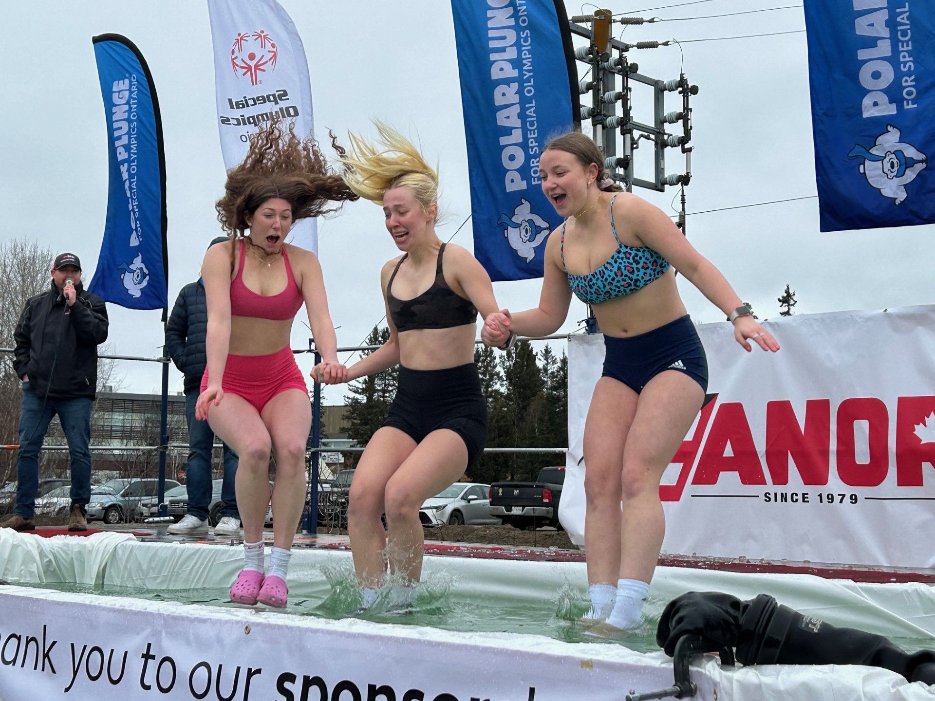 Special Olympics receives $30,000 from polar plunge