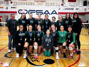 Horizon Aigles staff and players celebrate with their OFSAA silver medals.