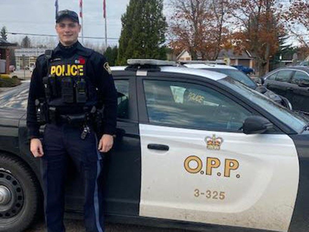 Off-duty OPP officer rescues snowmobilers from frigid Round Lake | The ...