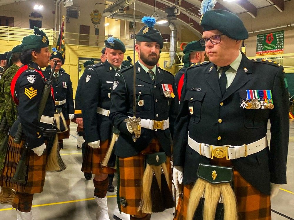 Change in command for Sudbury's Irish regiment | Sudbury Star