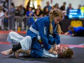 Bianca Carleton setting up an armbar from the mount during her third match at the 2024 Budo Spring Open. Photo by Abrie Kilian.