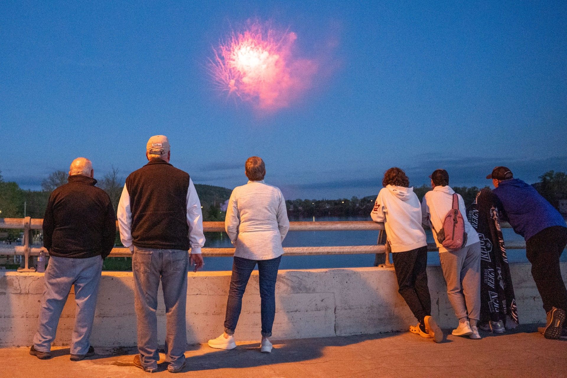 quinte-west-fest-lights-up-the-trent-river-in-frankford-brockville