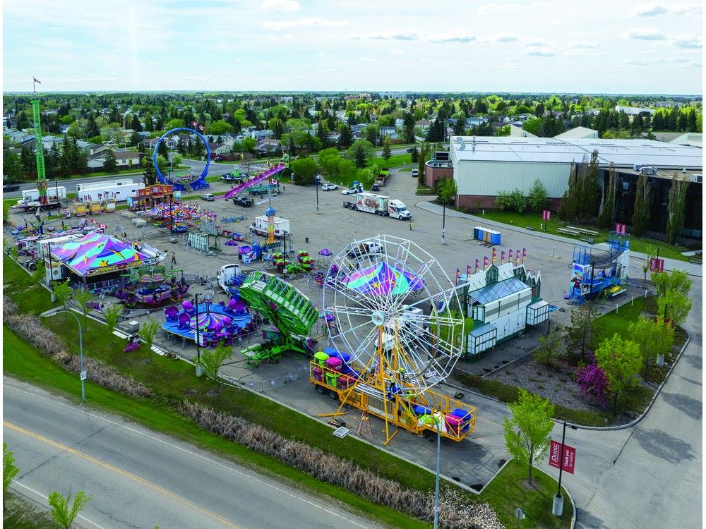 Leduc Rodeo Midway setup