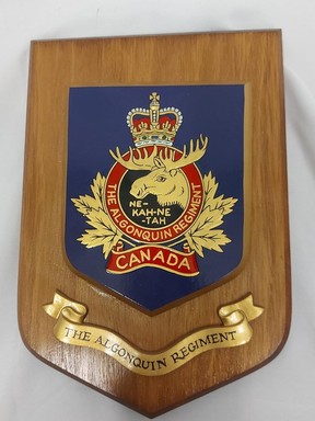 Algonquin regiment badge