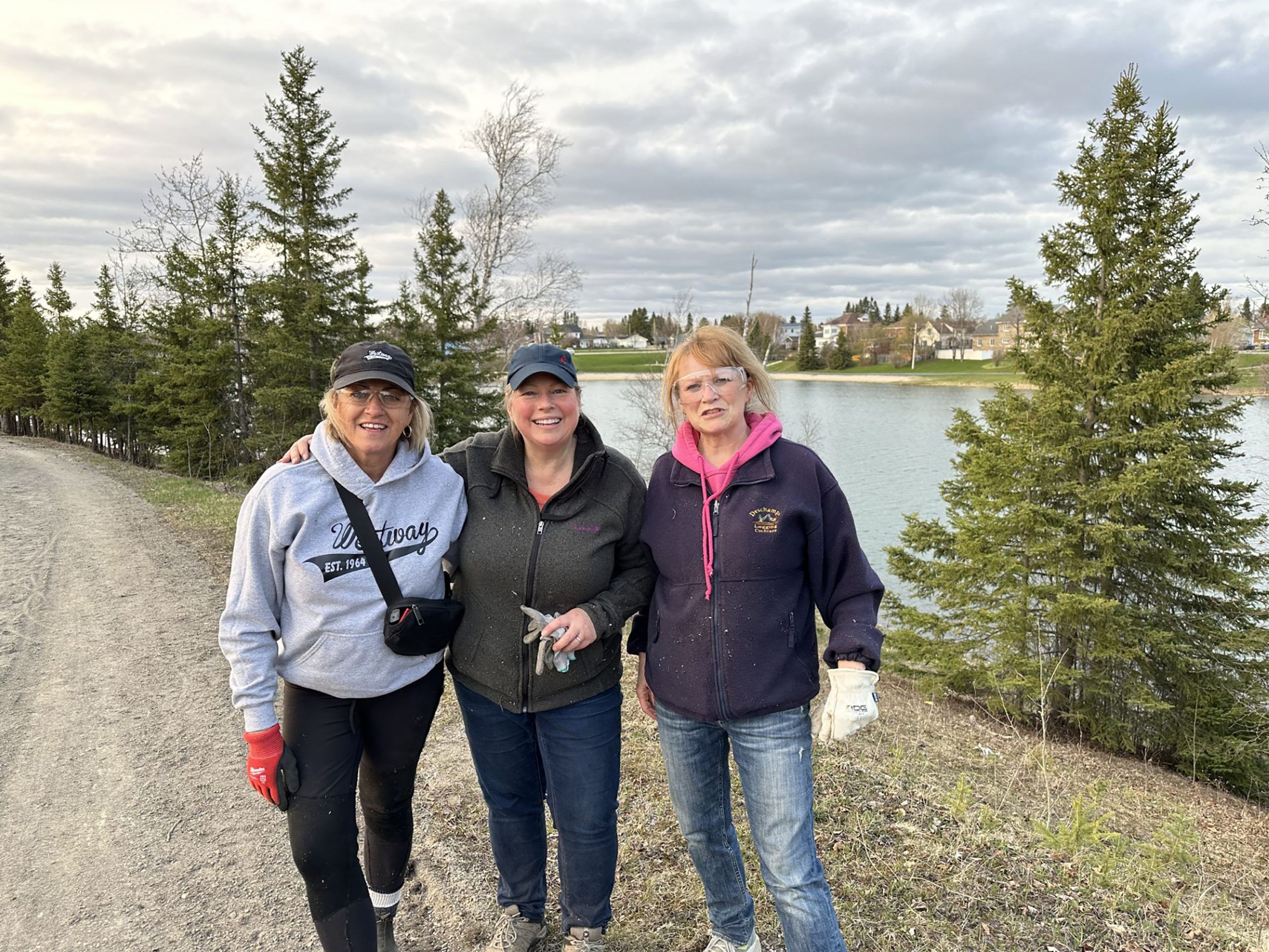 Volunteers of the week Cross Country Ski Club members clean up path